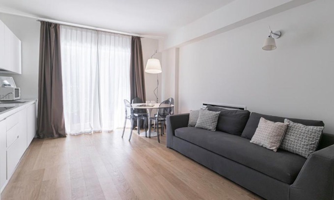 Porta Garibaldi Apartment | Discover Italianway - Corso Como 11: Family-Friendly Stay