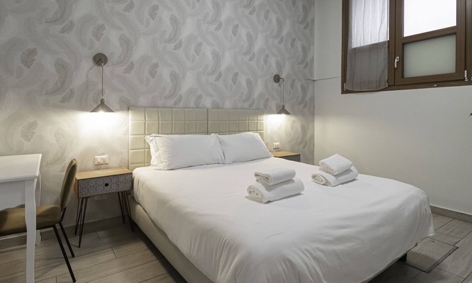 Guastalla Apartment | Italianway - Orti 5: Family-Friendly Three Bedroom Retreat