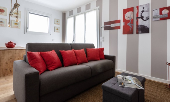 Porta Vittoria Apartment | Experience City Views at Italianway - Piranesi 18 B