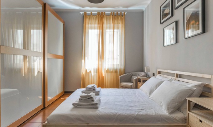 Porta Vittoria Apartment | Modern Comfort at Italianway - Sanfelice 10 with Spa