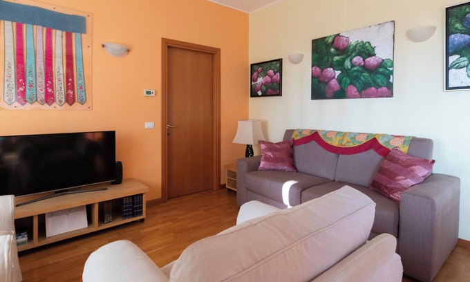 Foppette Apartment | Elegant Stay at Italianway - Tolstoi 1 with Spa & Breakfast