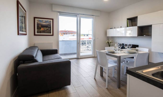 Udine Apartment | Pet-Friendly Retreat at Italianway - Vat 52 Sub 14