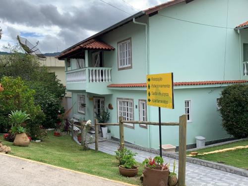 Santa Maria Madalena Hotel | Discover Itaporanga Pousada: Family-Friendly Retreat