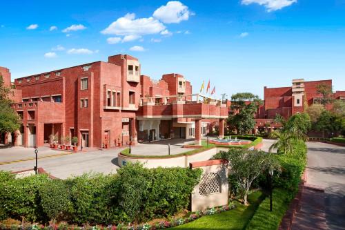 Gopalbari Hotel | Experience ITC Rajputana: Jaipur's Premier 5-Star Escape