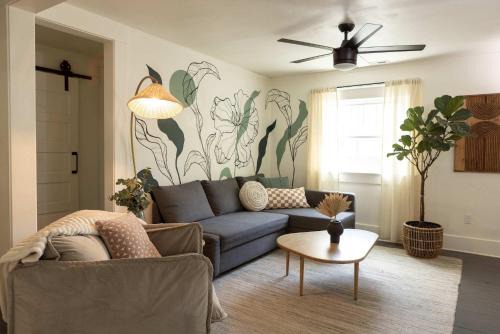 North End Apartment | Historic Flat in Downtown Boise: Rated 10/10 for Families