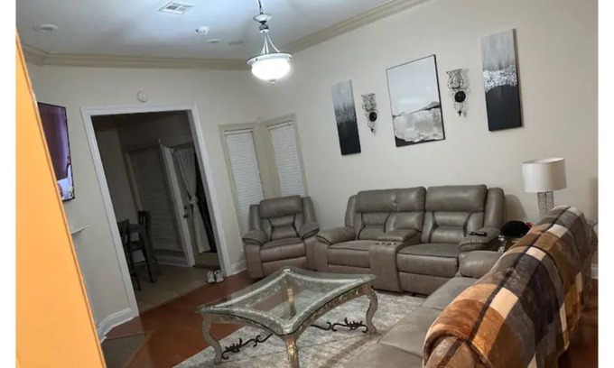 Milton House | It’s very beautiful house