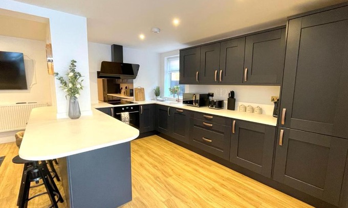 Gorleston-on-Sea House | Ivory House