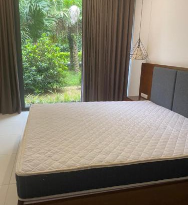 Luong Son Villa | Ivory Villas & Resort - Villa view đồi núi