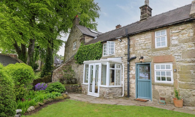 Winster Cottage | Family-Friendly IVY COTTAGE: Character Holiday Retreat
