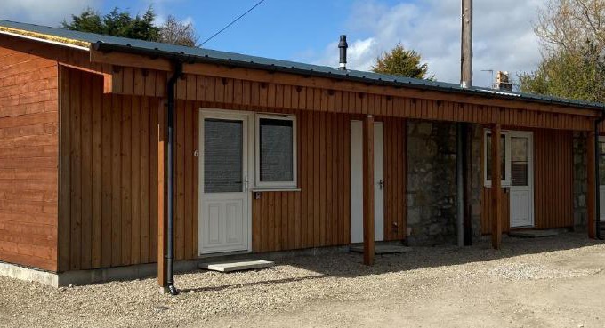 Dyce House | Highly Rated Ivy Cottage - Family-Friendly Accommodation