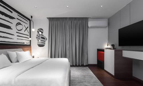 Warri Hotel | Experience Ivy Lush Hotel: Family-Friendly with Dining Options