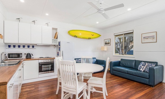 North Haven House | Beachfront Bliss at Ivy's Beach House – Top Rated Stay!