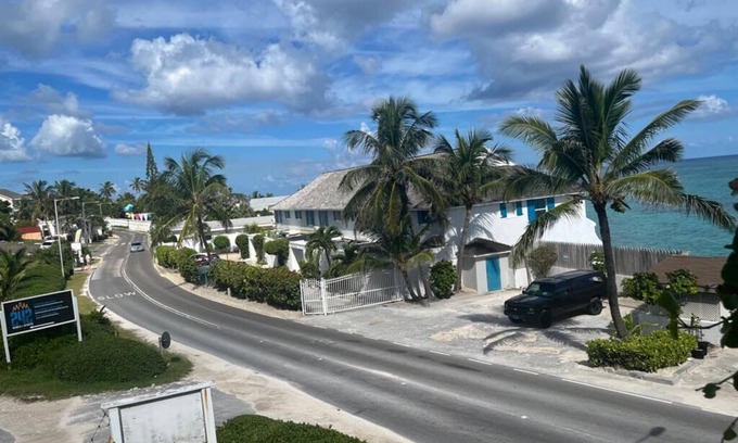 Gambier House | Discover Ivy May’s Beachhouse: 10/10 Ocean View Getaway