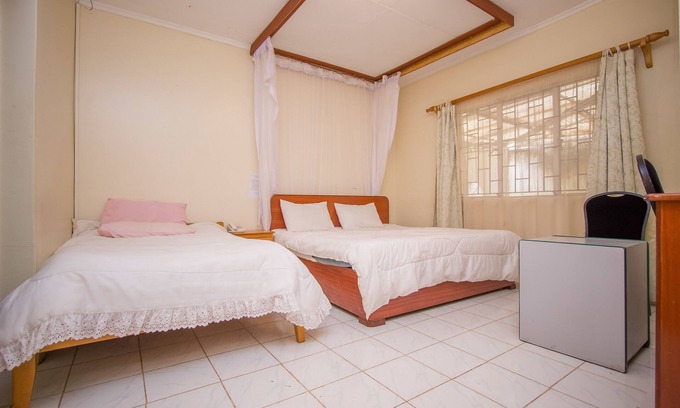 Kericho House | Discover Ivys Inn Guest House: Family-Friendly Retreat