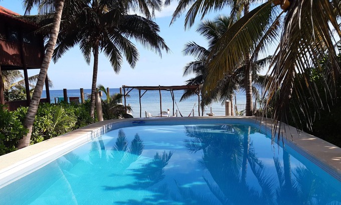 Telchac Puerto House | Ixpa-hu in Telchac Puerto, house with pool facing the sea
