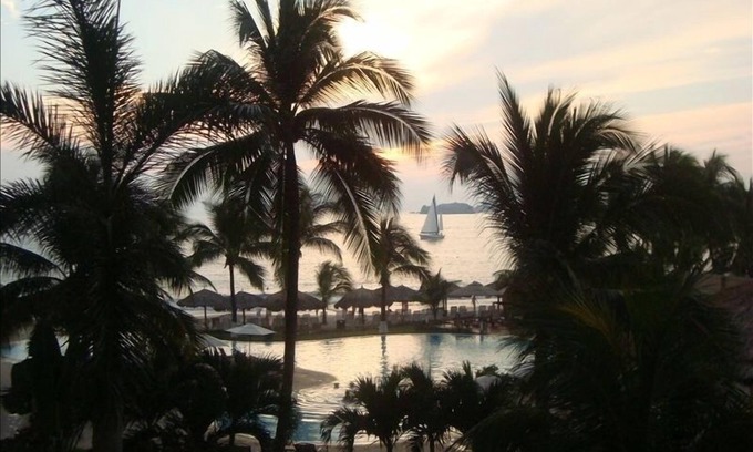 Ixtapa Condo | Experience Ocean View Bliss at Ixtapa Bay View Grand