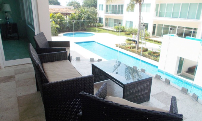 Ixtapa Condo | Ideal Ixtapa Condo: Steps from Beach, Golf & Attractions
