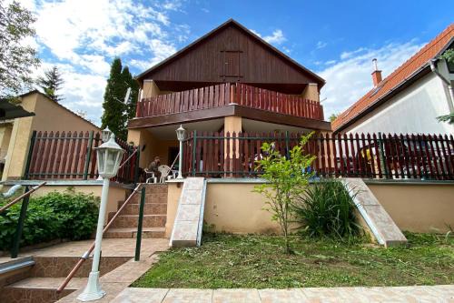 Paradsasvar House | Family-Friendly Escape at Jászay vendégház Parádsasvár