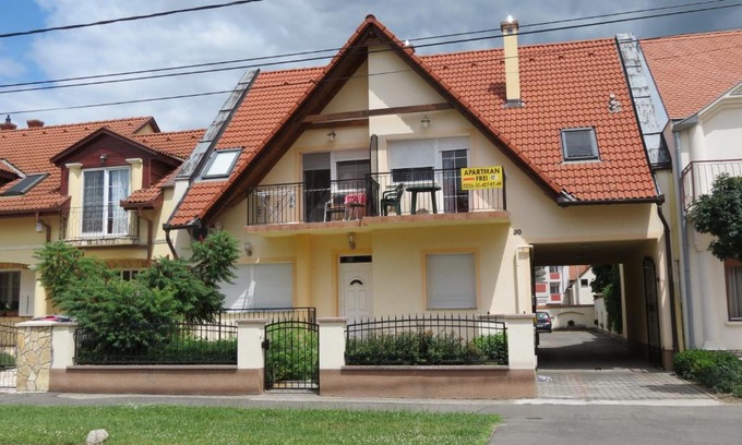 Harkany Apartment | Guest Rated 10/10 at Jázmin Apartman - Family Friendly Stay