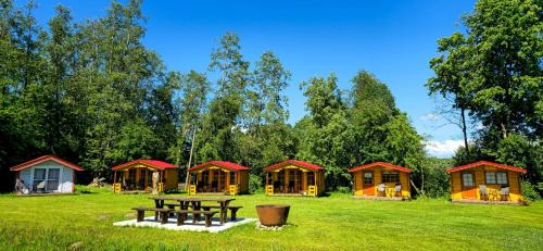 Parnu County Other | Family-Friendly Jõekääru Camping with Hot Tub & Pet Access