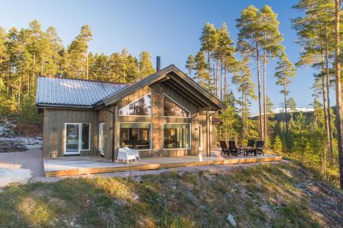 Vradal House | Discover Jörd Hytte: 4-Star Retreat with Hot Tub Access