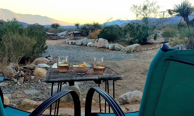 Morongo Valley House | Experience J&B Desert Hideaway with Hot Tub & 360 Views!