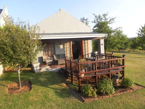 Underberg House | Discover J&B Lodge: Top-Rated 4-Star Comfort Awaits You