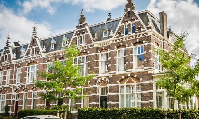 Nijmegen Hotel | Family-Friendly Comfort at J&J - Rated 8/10 by Guests