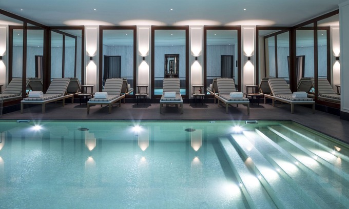 Quartier des Invalides Hotel | Experience Luxury at J.K. Place Paris - Guest Rated 9.8