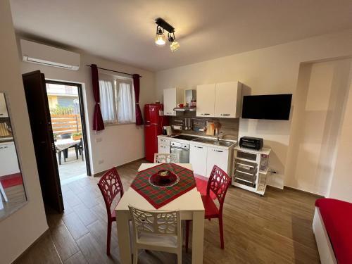 Fondi House | Pet-Friendly J&M House: Guest Rated 9.3 & Family Welcome