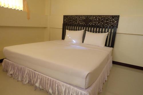 Mueang Kao House | Budget-Friendly J-Safe Guesthouse with Family Amenities