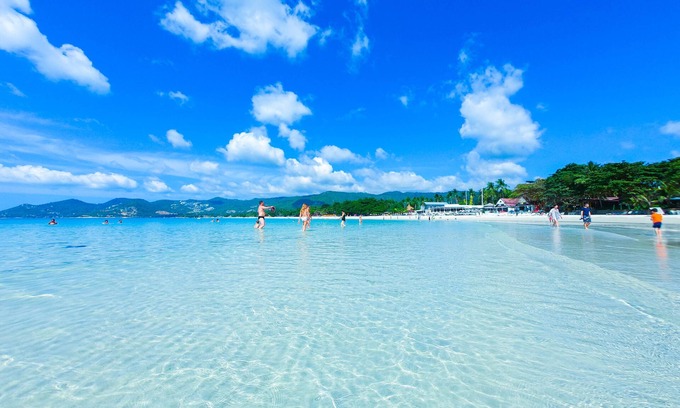 Chaweng City Center Hotel | Top-Rated J4 Hotel Samui with Pool and Breakfast Included
