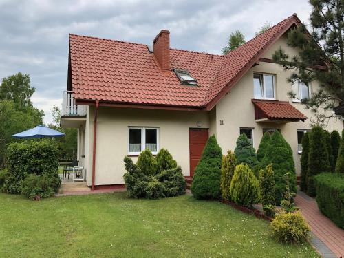 Bialogora Apartment | Top-Rated JAŁOWCOWA 11: Family-Friendly with Pool Access