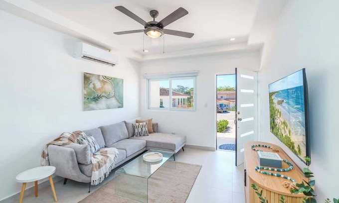 Villarreal Condo | Jacarandas 28