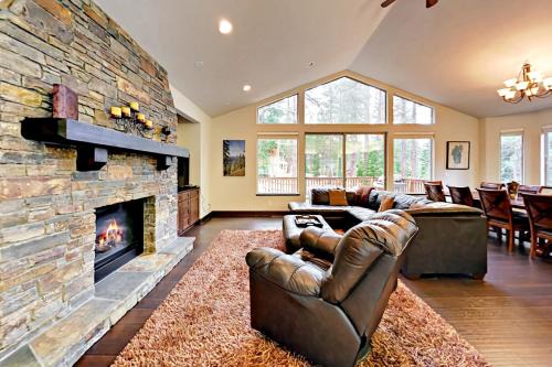 Montgomery Estates House | Family-Friendly Jacarillo Escape with Great Amenities