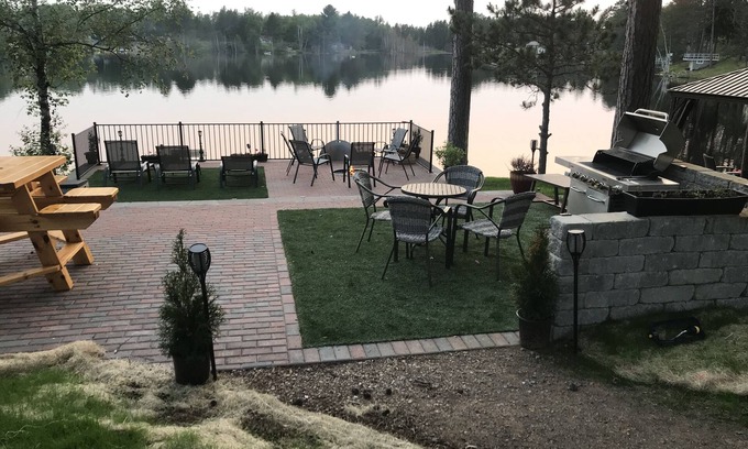 National Mine Resort | Lakefront Retreat: Jack Pines - Family-Friendly Getaway
