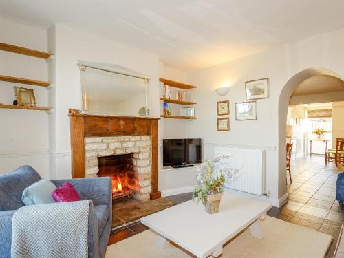 Easton on the Hill House | Charming Retreat at Jacks Cottage – Pet and Child Friendly