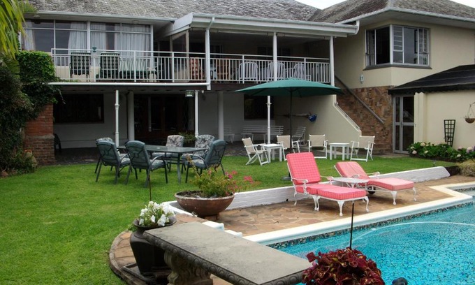 Berea Bed & Breakfast | Oceanfront Escape at Jackie's B&B with Spa and Pool