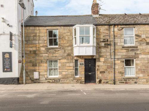 Alnmouth House | Inviting Jackson Cottage: 4-Star Family-Friendly Retreat