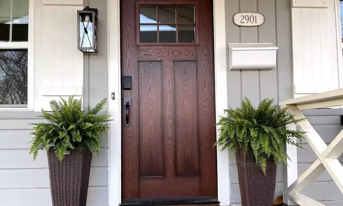 Fort Smith House | Discover Jackson Hill Modern Farmhouse with Spa & Hot Tub