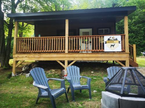 Frampton Ski Chalet | Jackson Shack - Chalet Miller Zoo