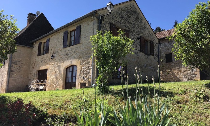Saint-Cybranet Cottage | Perfect Petit Jacques Gite with Pet-Friendly Amenities