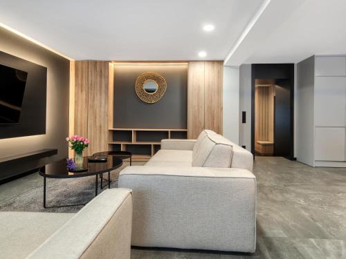Orlowo Apartment | Relaxing Oceanfront Escape at Jacuzzi A&J Aparts Gdynia