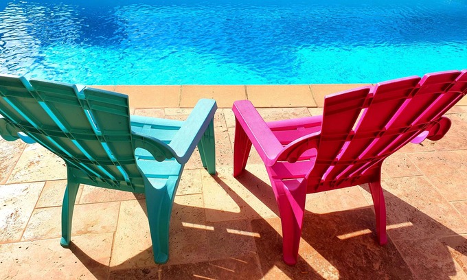 Rocbaron Apartment | Relaxing Jacuzzi & Private Pool Retreat in Var - 9/10 Rated