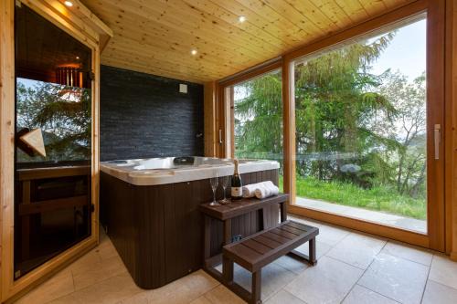 Riddes Ski Chalet | Indulgent Retreat with Jacuzzi & Sauna at Chalet Teremok