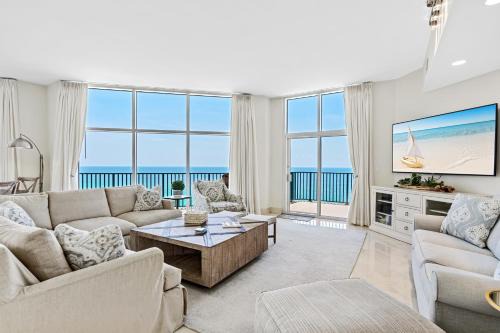 Destin Apartment | Oceanfront Retreat at Jade East Towers 1910 by Newman-Dailey