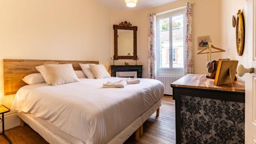 Bourroches Apartment | Discover Jade - Evasion Vintage: Pet & Child Friendly Stay