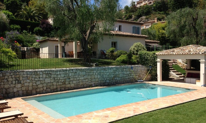 Biot House | Experience "Jade": Family Villa with Private Pool & Ocean View