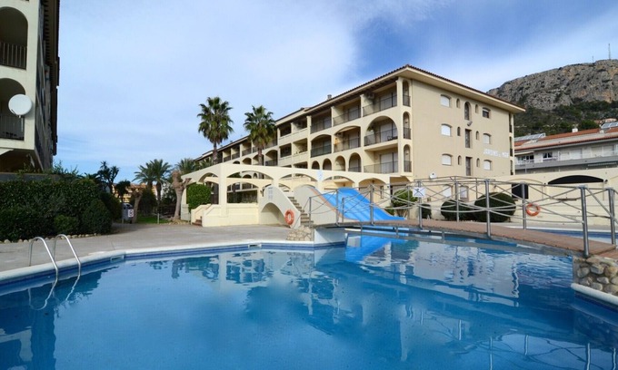 L'Estartit Apartment | JADEMAR 025-A: Oceanfront Retreat with Top Amenities