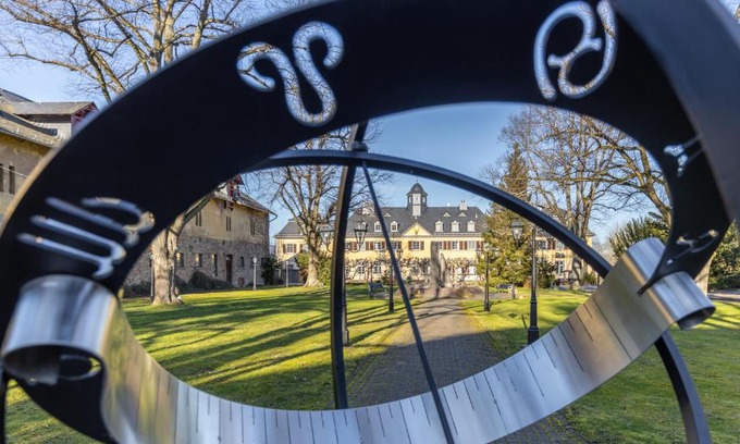 Ruedesheim am Rhein Hotel | Relax at Jagdschloss Hotel Niederwald with Ocean Views & Spa